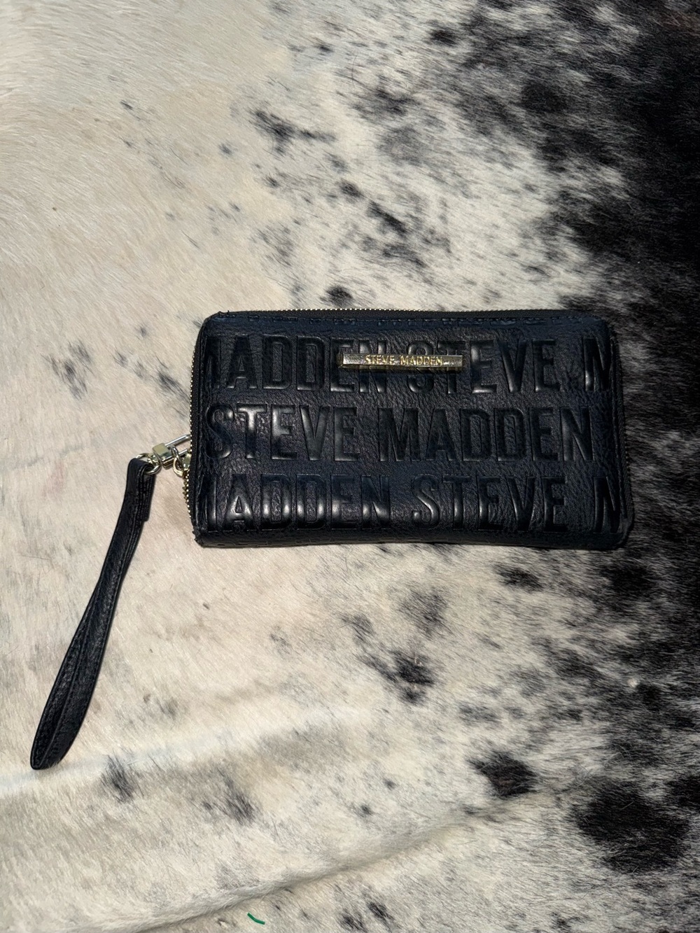 Steve Madden Black Embossed Zip Around Wristlet Wallet